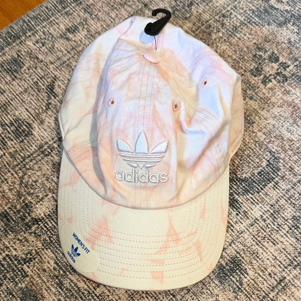 Adidas women  Light Pink Swirl Hat NWT